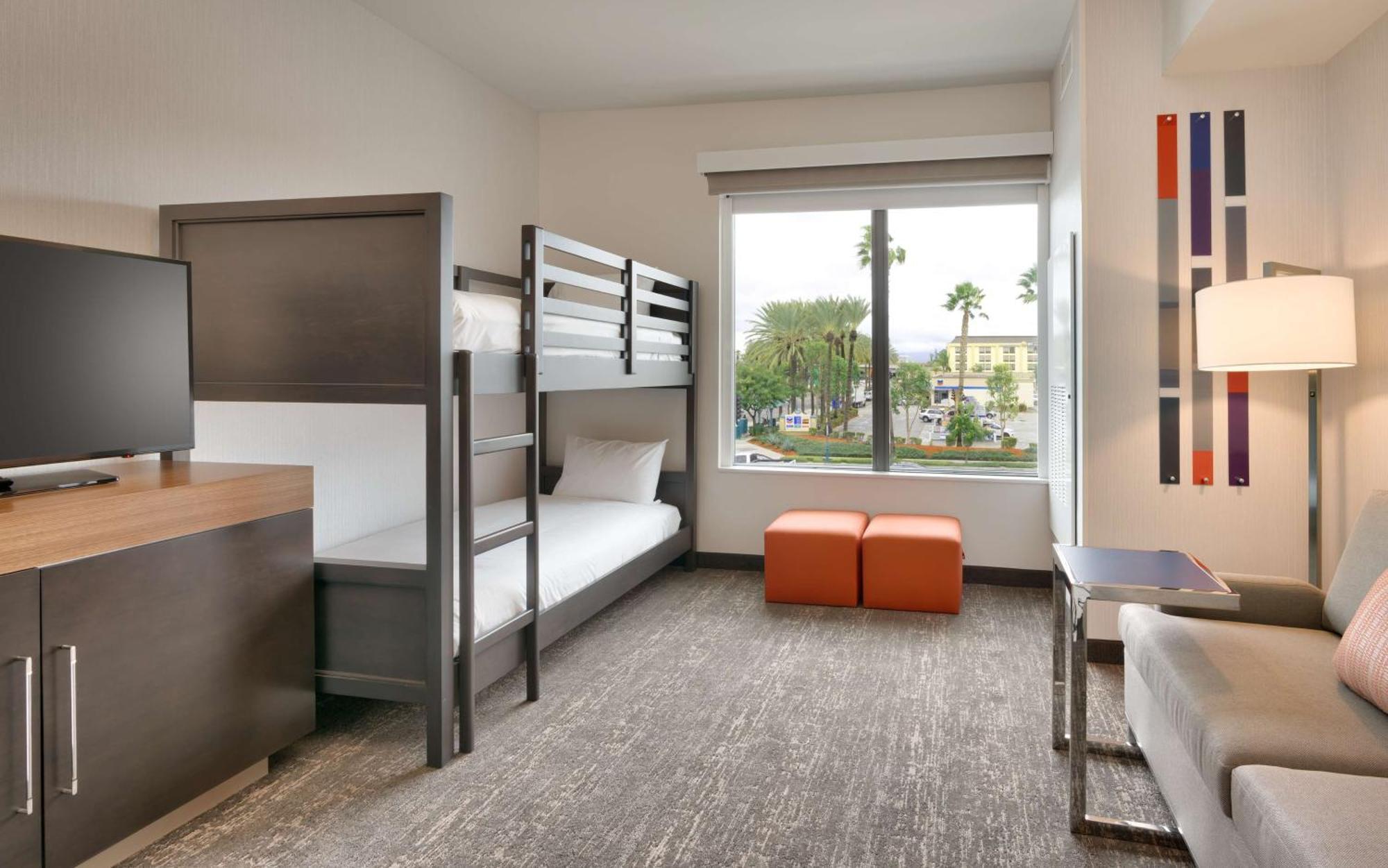 Hampton Inn & Suites Anaheim Resort Convention Center Zewnętrze zdjęcie